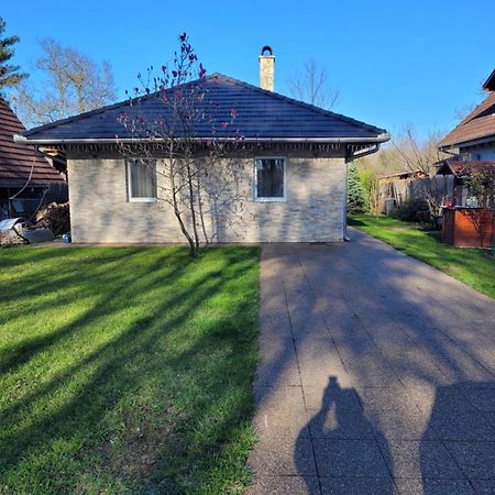 Appartamento Beni Nyaralo Békésszentandrás Esterno foto